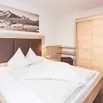 Penzion Gaestehaus Emil 3*