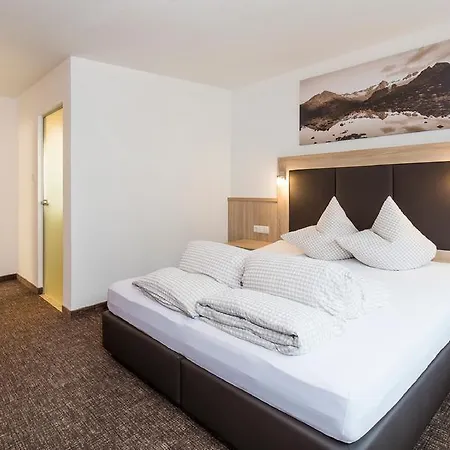 Pensionat Gaestehaus Emil 3*